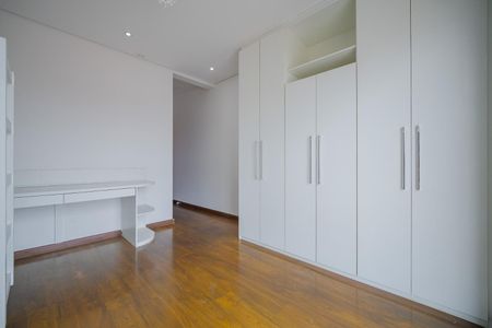 Casa à venda com 250m², 3 quartos e 5 vagasQuarto 1