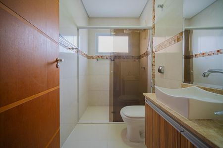 Casa à venda com 250m², 3 quartos e 5 vagasBanheiro 4