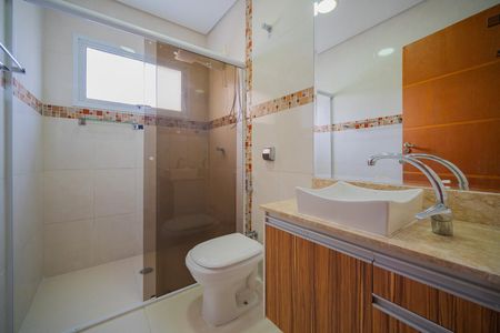 Casa à venda com 250m², 3 quartos e 5 vagasBanheiro 4