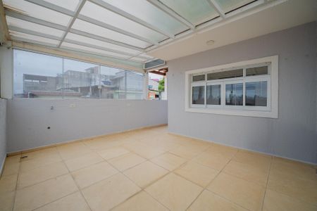 Casa à venda com 250m², 3 quartos e 5 vagasQuintal