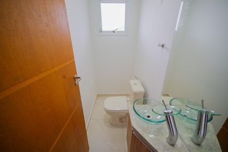 Casa à venda com 250m², 3 quartos e 5 vagasBanheiro 1