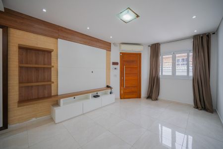 Casa à venda com 250m², 3 quartos e 5 vagasSala