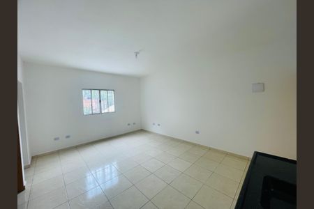 Sala cozinha  de kitnet/studio para alugar com 1 quarto, 50m² em Vila Ayrosa, Guarulhos