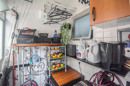 Apartamento à venda com 56m², 2 quartos e 1 vaga Apartamento à venda com 56m², 2 quartos e 1 vagaÁrea de Serviço