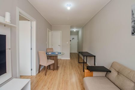Sala de apartamento para alugar com 1 quarto, 38m² em Passo D’areia, Porto Alegre