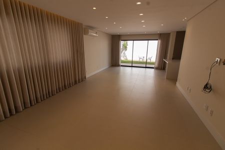 Sala de casa de condomínio para alugar com 3 quartos, 200m² em Vila José Iório, Campinas