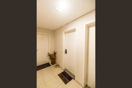 Apartamento à venda com 65m², 2 quartos e 1 vaga Apartamento à venda com 65m², 2 quartos e 1 vagaEntrada