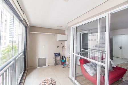 Apartamento à venda com 65m², 2 quartos e 1 vaga Apartamento à venda com 65m², 2 quartos e 1 vagaVaranda