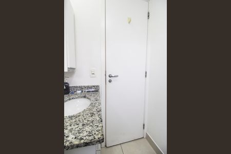 Apartamento à venda com 65m², 2 quartos e 1 vaga Apartamento à venda com 65m², 2 quartos e 1 vagaBanheiro Social