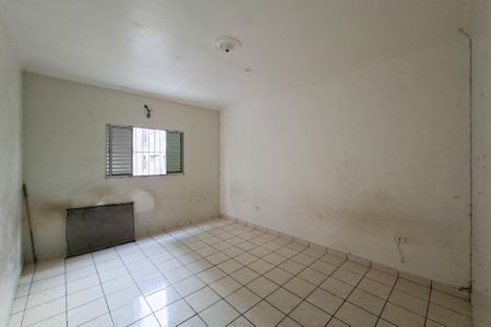 Casa para alugar com 140m², 2 quartos e 1 vaga Casa para alugar com 140m², 2 quartos e 1 vagaQuarto