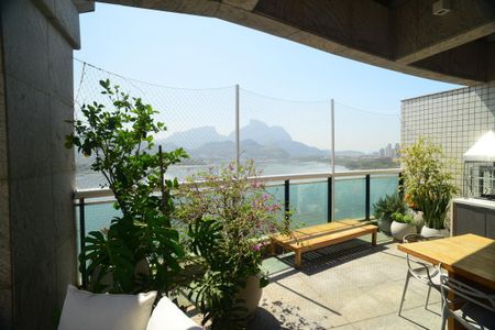 Apartamento para alugar com 354m², 5 quartos e 4 vagasCobertura