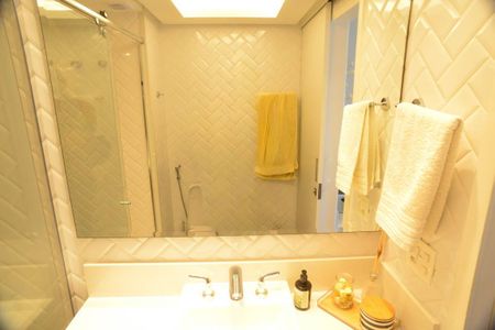 Apartamento para alugar com 354m², 5 quartos e 4 vagasBanheiro Suíte 1