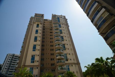 Apartamento para alugar com 354m², 5 quartos e 4 vagasFachada