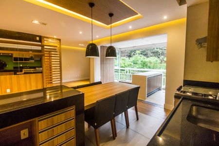 Apartamento à venda com 94m², 2 quartos e 2 vagas Apartamento à venda com 94m², 2 quartos e 2 vagasCozinha