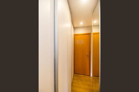 Apartamento à venda com 94m², 2 quartos e 2 vagas Apartamento à venda com 94m², 2 quartos e 2 vagasBanheiro da Suíte