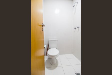 Apartamento à venda com 94m², 2 quartos e 2 vagas Apartamento à venda com 94m², 2 quartos e 2 vagasBanheiro de serviço