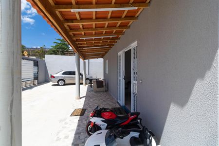 Casa à venda com 140m², 2 quartos e 5 vagas Casa à venda com 140m², 2 quartos e 5 vagasVaranda