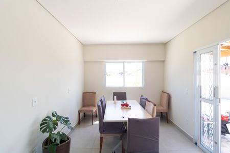 Salas de casa à venda com 2 quartos, 140m² em Jardim dos Oliveiras, Campinas