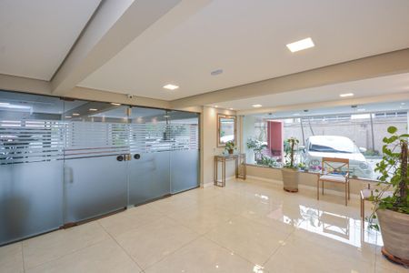 Apartamento à venda com 80m², 2 quartos e 1 vaga Apartamento à venda com 80m², 2 quartos e 1 vagaEntrada Social