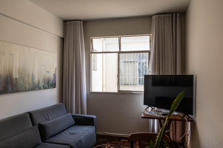 Sala de apartamento para alugar com 3 quartos, 80m² em Vila Paris, Belo Horizonte