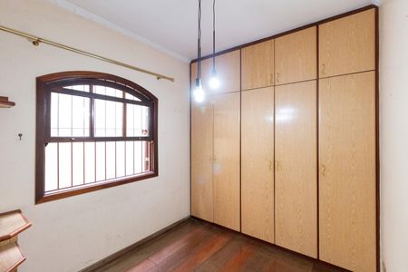 Casa à venda com 221m², 3 quartos e 4 vagasQuarto 2