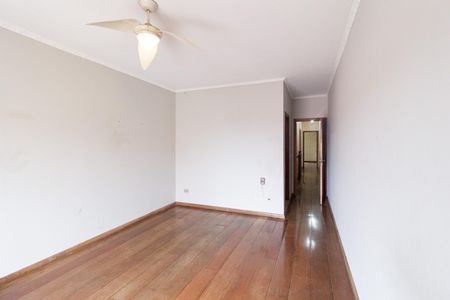 Casa à venda com 221m², 3 quartos e 4 vagasSuíte