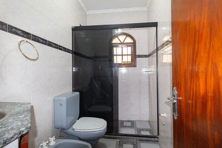 Casa à venda com 221m², 3 quartos e 4 vagasBanheiro