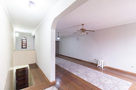 Casa à venda com 221m², 3 quartos e 4 vagasSala
