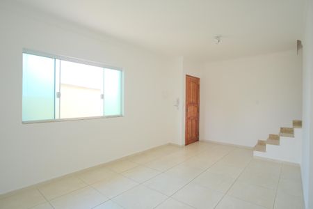 Sala de casa de condomínio à venda com 3 quartos, 157m² em Penha de França, São Paulo