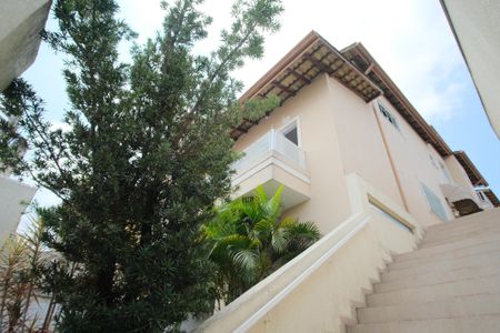 Casa de condomínio à venda com 157m², 3 quartos e 2 vagasÁrea comum