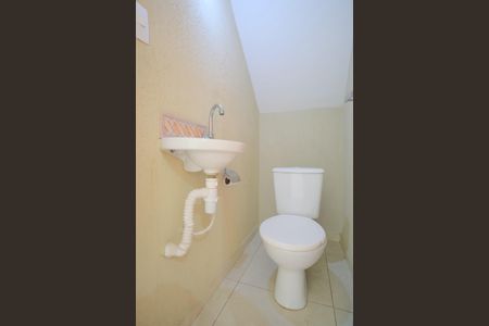 Casa de condomínio à venda com 157m², 3 quartos e 2 vagasLavabo