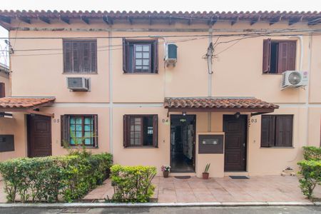 Casa de condomínio à venda com 56m², 2 quartos e 1 vagaFachada