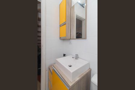 Casa de condomínio à venda com 56m², 2 quartos e 1 vagaBanheiro