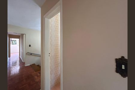 Casa para alugar com 140m², 3 quartos e 2 vagas Casa para alugar com 140m², 3 quartos e 2 vagasCorredor