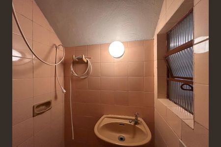 Casa para alugar com 140m², 3 quartos e 2 vagas Casa para alugar com 140m², 3 quartos e 2 vagasBanheiro de serviço