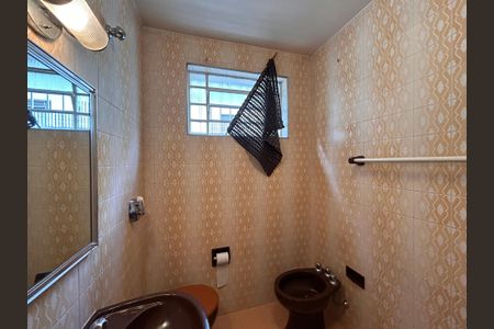 Casa para alugar com 140m², 3 quartos e 2 vagas Casa para alugar com 140m², 3 quartos e 2 vagasBanheiro 1