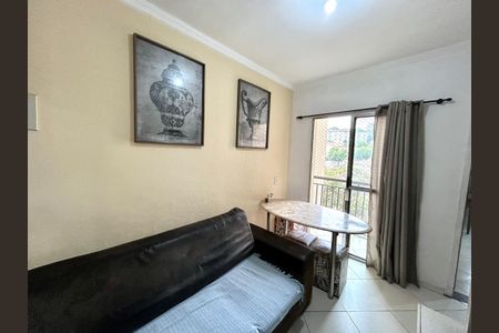 Sala de apartamento para alugar com 2 quartos, 49m² em Picanço, Guarulhos