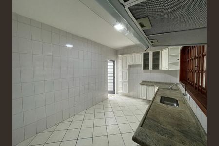 Cozinha de casa para alugar com 3 quartos, 182m² em Jardim Simus, Sorocaba