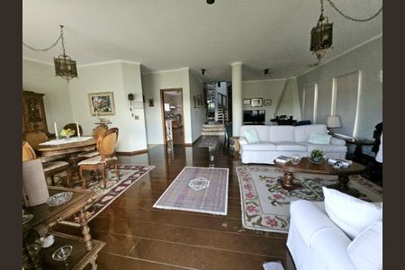 Sala de casa à venda com 3 quartos, 300m² em Alphaville, Santana de Parnaíba