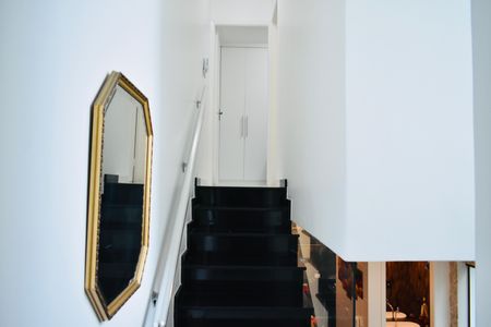 Casa à venda com 132m², 3 quartos e 2 vagasEscada