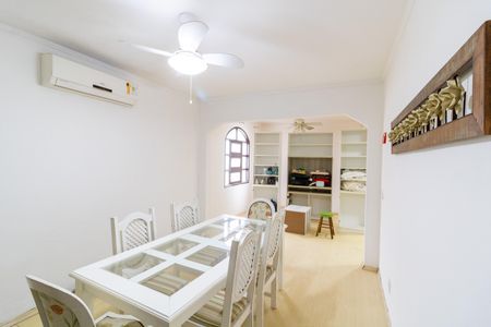 Casa de condomínio à venda com 117m², 3 quartos e 2 vagas Casa de condomínio à venda com 117m², 3 quartos e 2 vagasSala