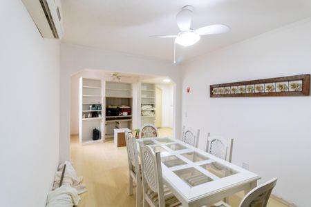 Casa de condomínio à venda com 117m², 3 quartos e 2 vagas Casa de condomínio à venda com 117m², 3 quartos e 2 vagasSala