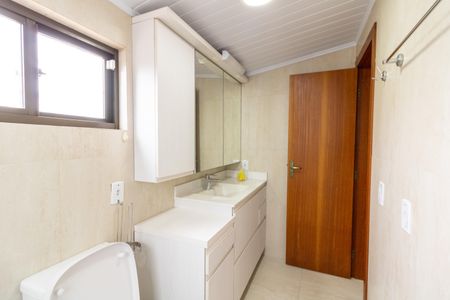 Casa de condomínio à venda com 117m², 3 quartos e 2 vagas Casa de condomínio à venda com 117m², 3 quartos e 2 vagasBanheiro da Suíte