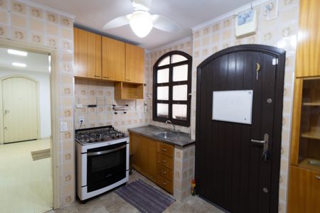 Casa de condomínio à venda com 117m², 3 quartos e 2 vagas Casa de condomínio à venda com 117m², 3 quartos e 2 vagasCozinha