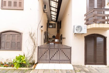 Casa de condomínio à venda com 117m², 3 quartos e 2 vagas Casa de condomínio à venda com 117m², 3 quartos e 2 vagasFachada