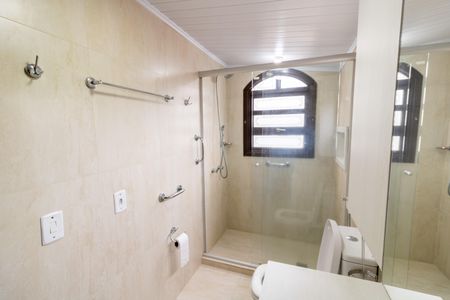 Casa de condomínio à venda com 117m², 3 quartos e 2 vagas Casa de condomínio à venda com 117m², 3 quartos e 2 vagasBanheiro da Suíte