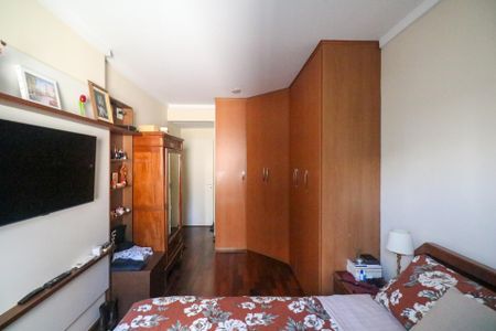 Apartamento à venda com 154m², 3 quartos e 3 vagasSuíte 1