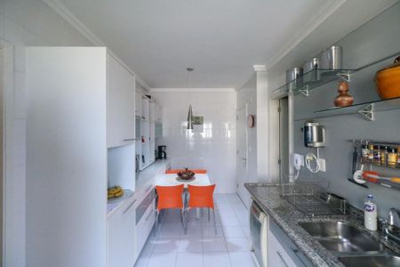 Apartamento à venda com 154m², 3 quartos e 3 vagasCozinha