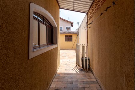 Casa à venda com 250m², 4 quartos e 4 vagas Casa à venda com 250m², 4 quartos e 4 vagasQuintal