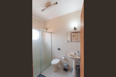 Casa à venda com 250m², 4 quartos e 4 vagas Casa à venda com 250m², 4 quartos e 4 vagasBanheiro da Suíte 2